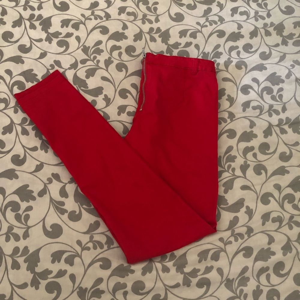 Red Divided pants size 10 skinny leg back zipper